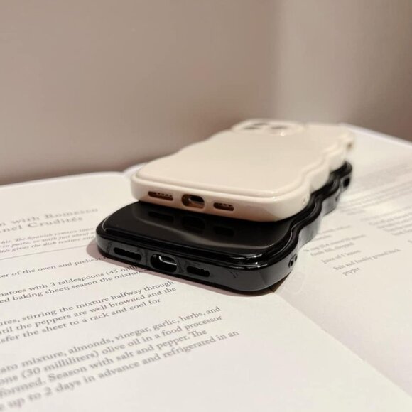 Fabspark iPhone 16 Phone Case BLACK Soft Silicone Simple Wave Design Wavy Frame - Picture 3 of 6